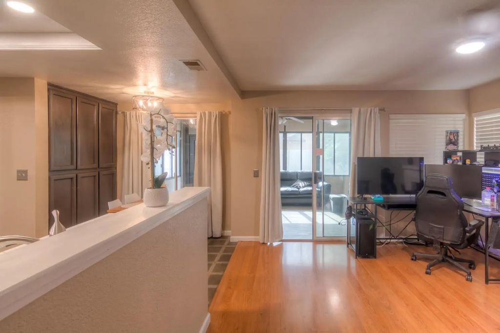 3312 Groveland Way, Antelope