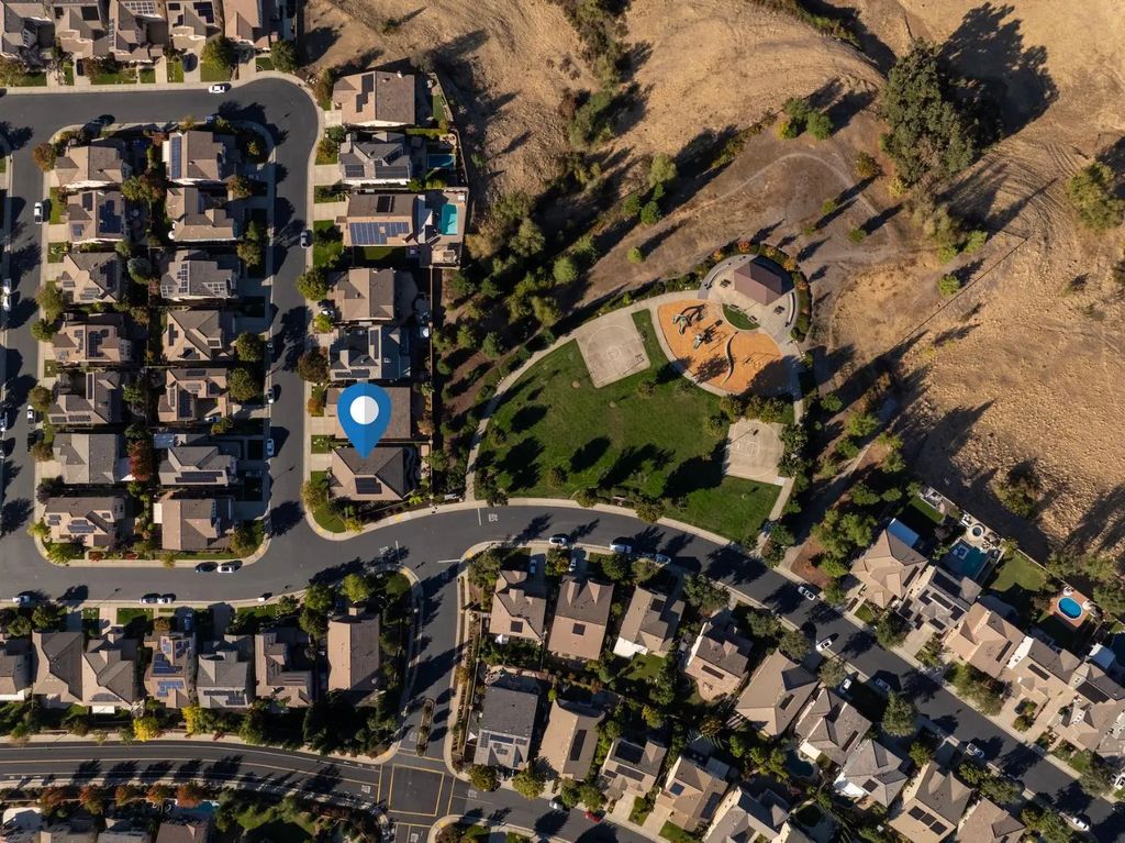 2031 Camp Whitney Circle, Rocklin