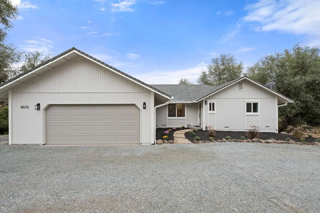 4570 Woodside Way, Shingle Springs
