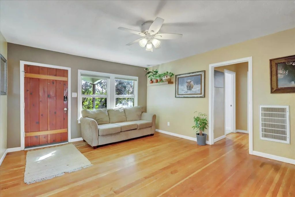 156 Circle Drive, Auburn