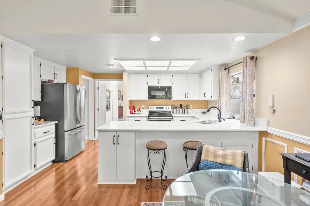 4063 Eastwood Village Lane, Carmichael