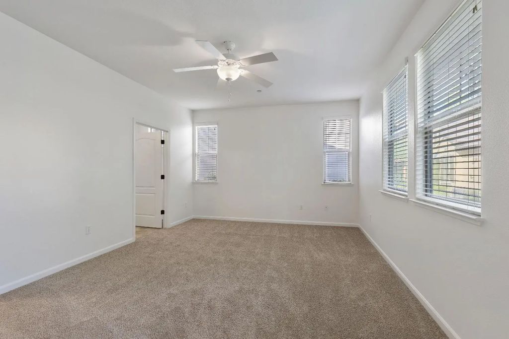1529 Marseille Lane, Roseville