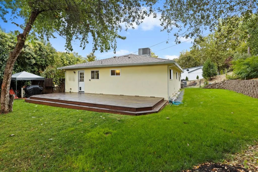 655 Shockley Road, Auburn