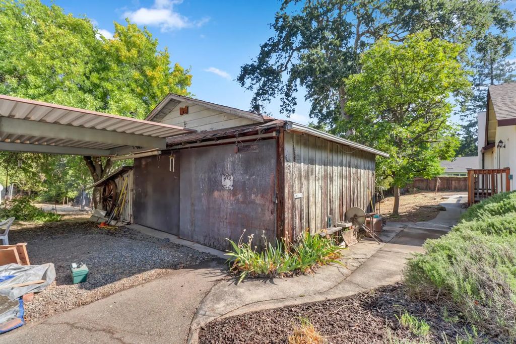 6225 Luna Lane, Carmichael