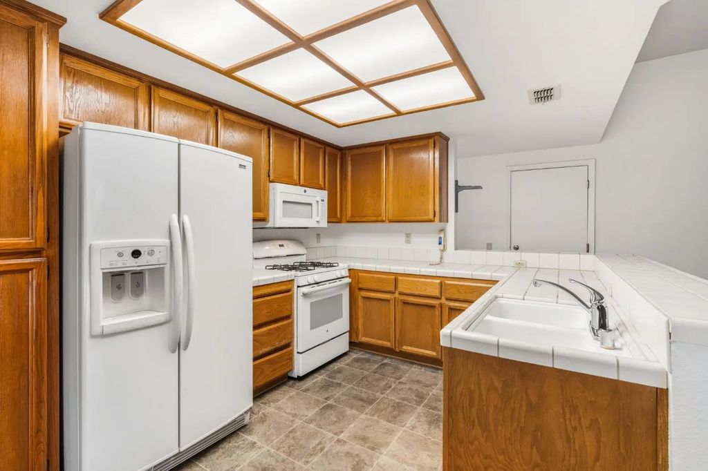 8230 Streng Avenue, Citrus Heights
