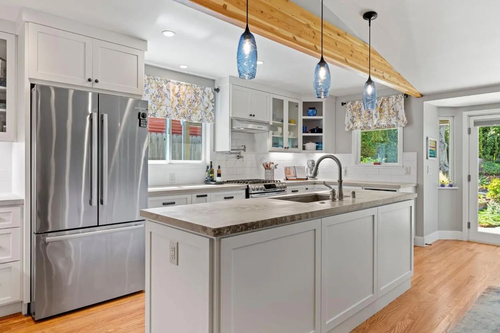 5001 Shamrock Drive, Fair Oaks
