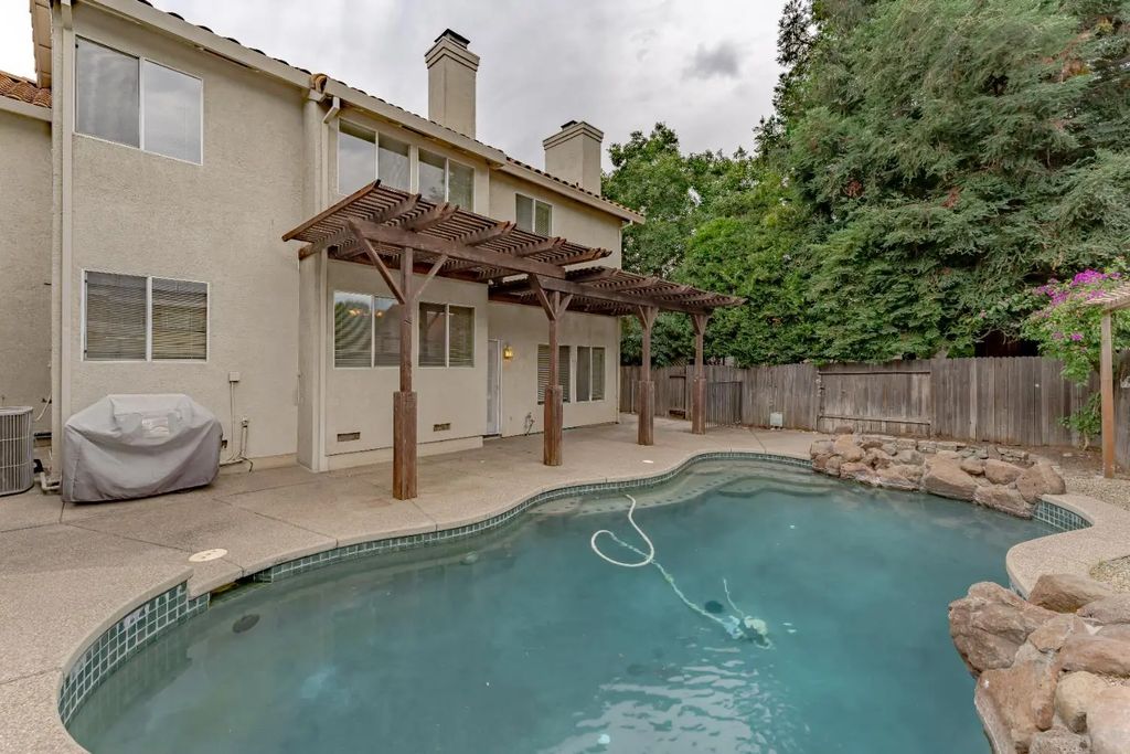 5704 Byron Court, Rocklin