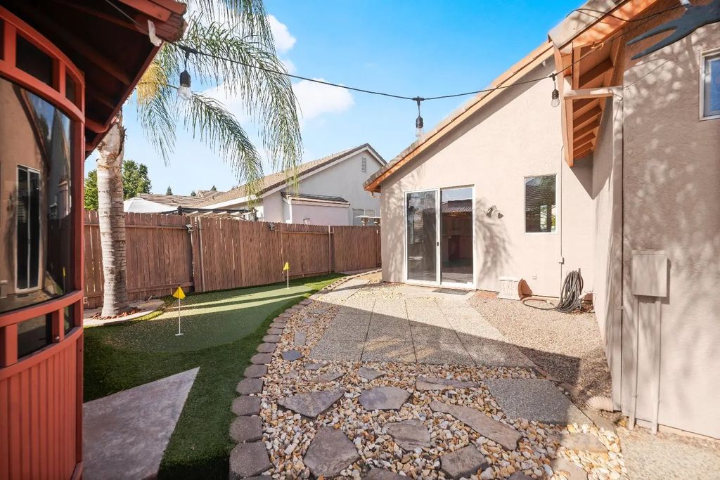 8401 Pinyon Pine Place, Antelope