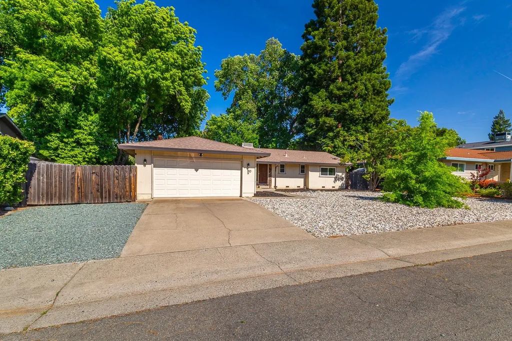 5040 Havelok Street, Fair Oaks