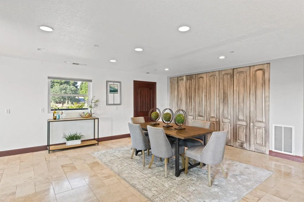 3893 Peach Drive, Loomis