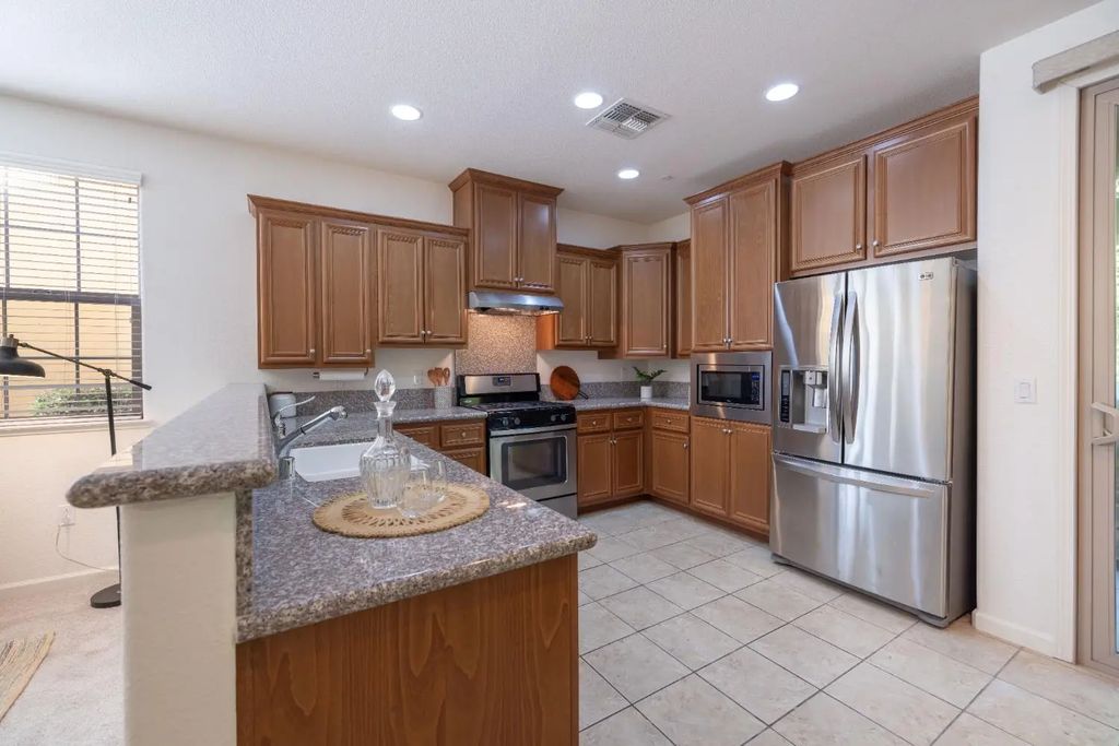 1249 Volonne Drive, Roseville
