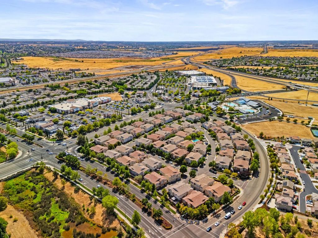 2000 Sierra View Circle 1, Lincoln