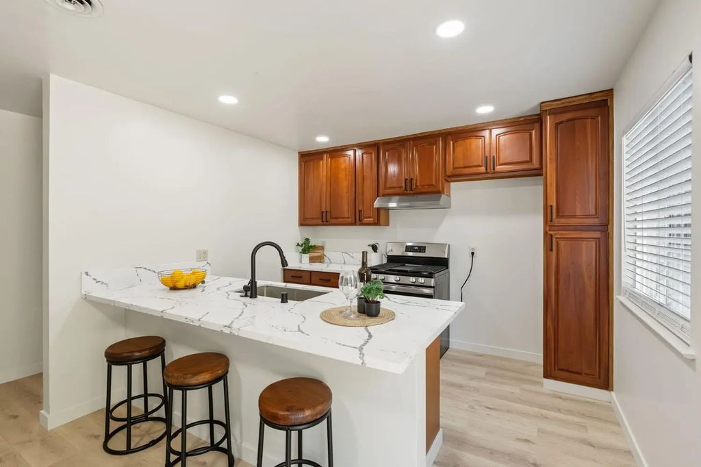 5645 San Juan Avenue, Citrus Heights