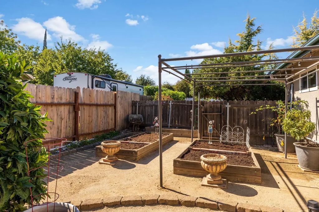4712 Medford Street, Fair Oaks