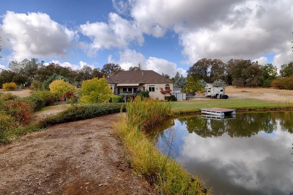 23427 Macy Place, Auburn