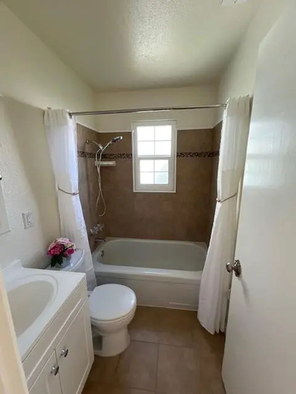 6542 Saint James Drive, Carmichael