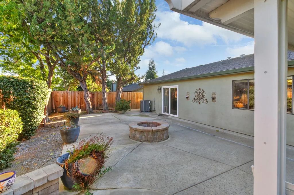 6600 Indian River Drive, Citrus Heights