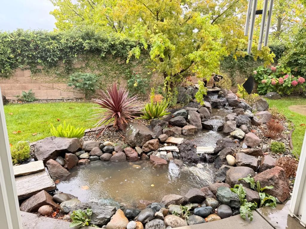 7628 Laguna Beach Way, Antelope
