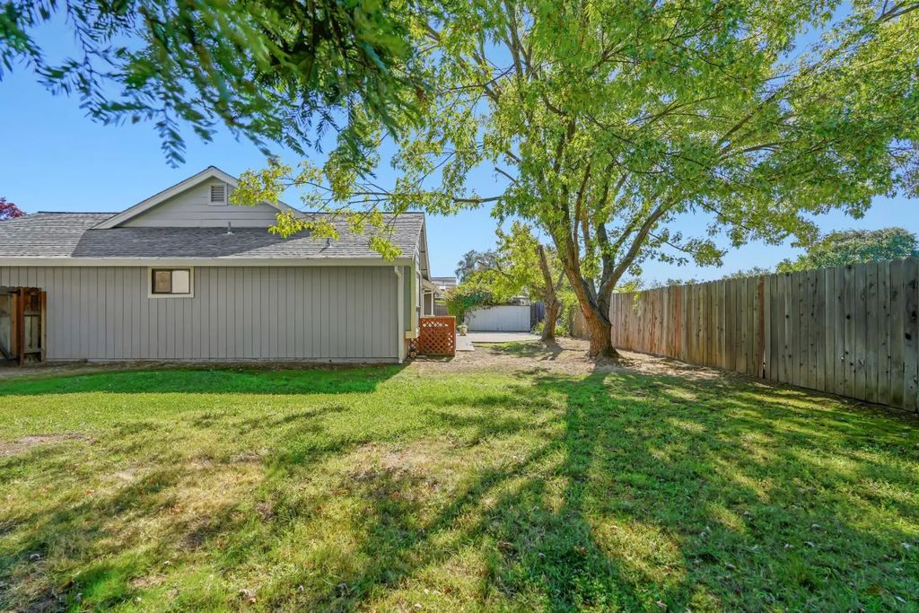 624 Zoe Ann Drive, Lincoln