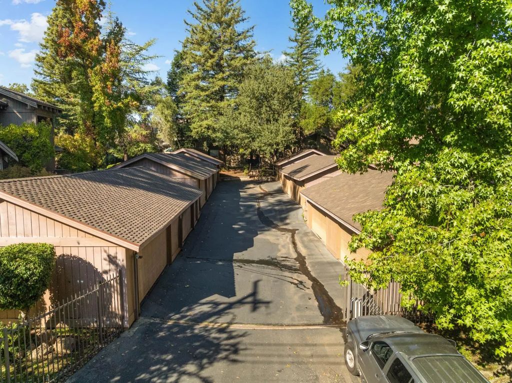 5927 Sarah Court, Carmichael