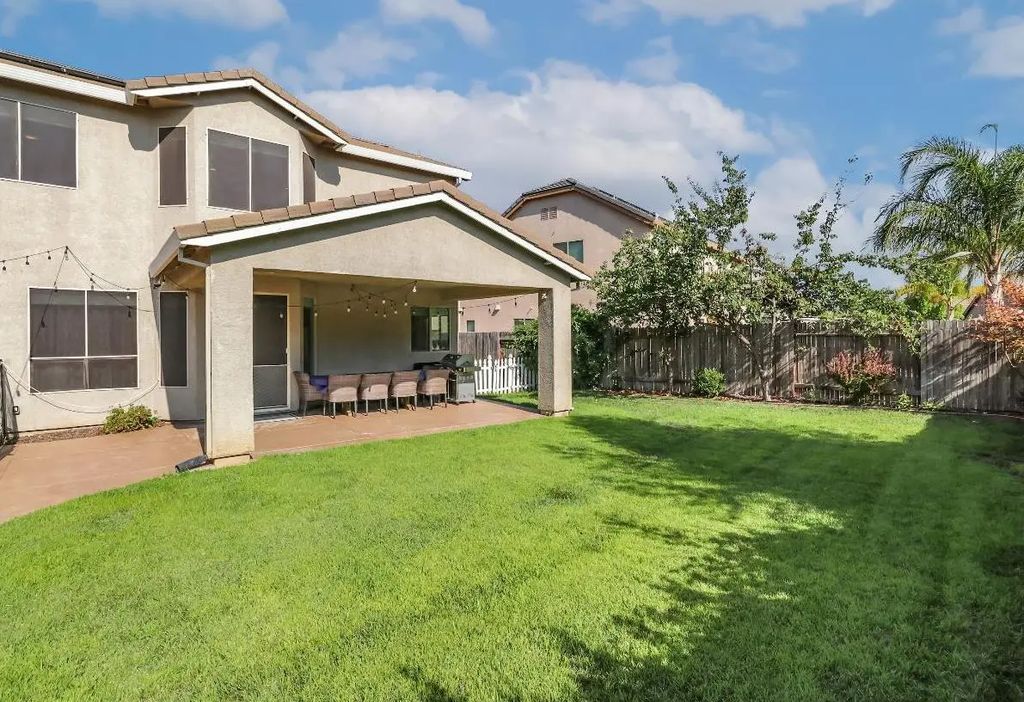 1988 Mcclellan Lane, Lincoln
