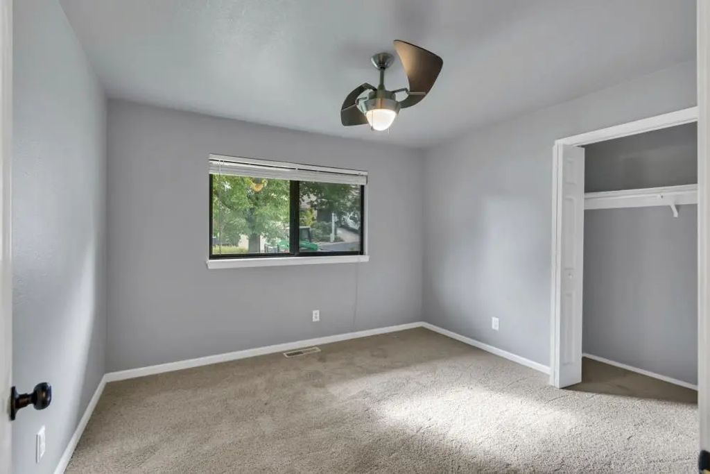 3905 N Lakeshore Boulevard, Loomis