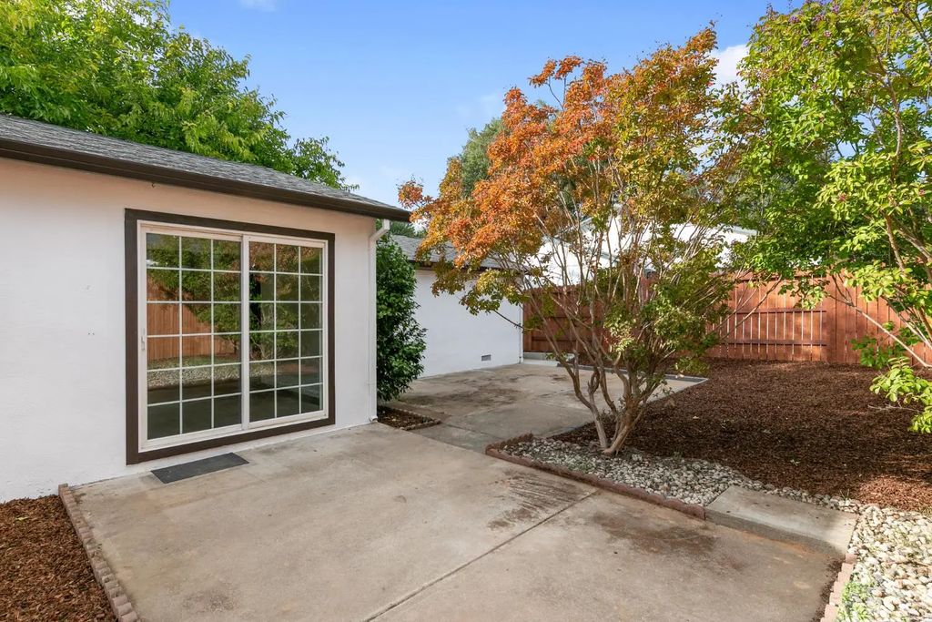 7748 Wachtel Way, Orangevale
