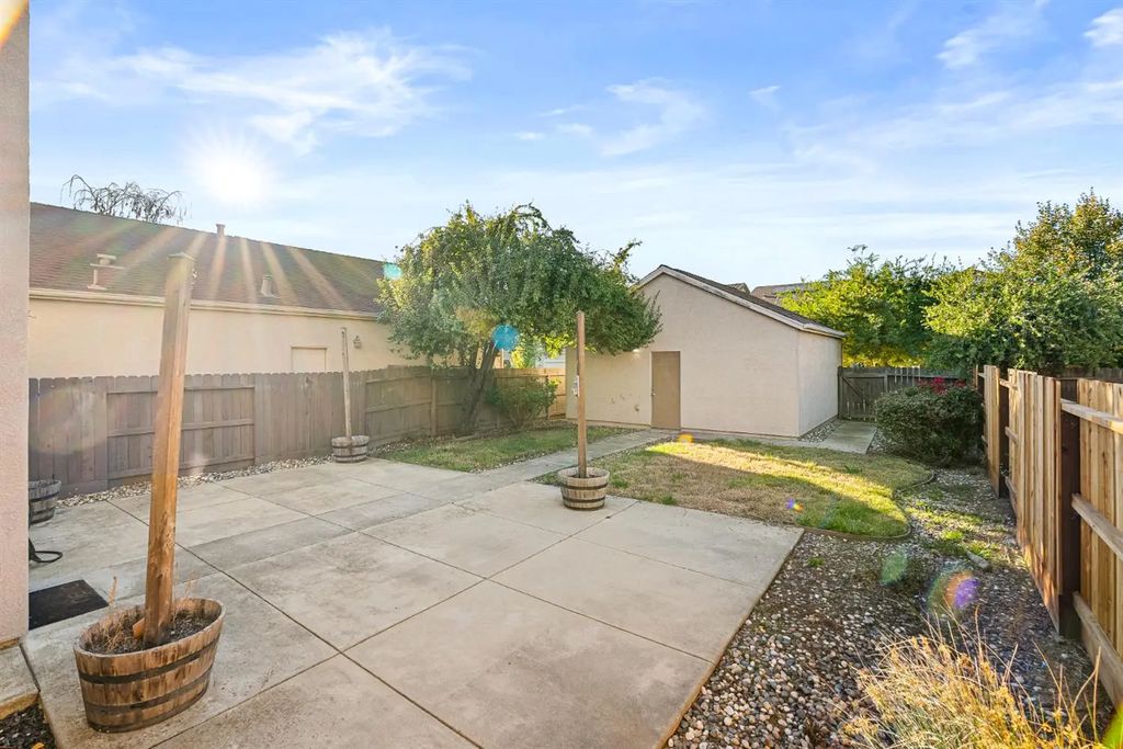 3033 Ardley Drive, Roseville