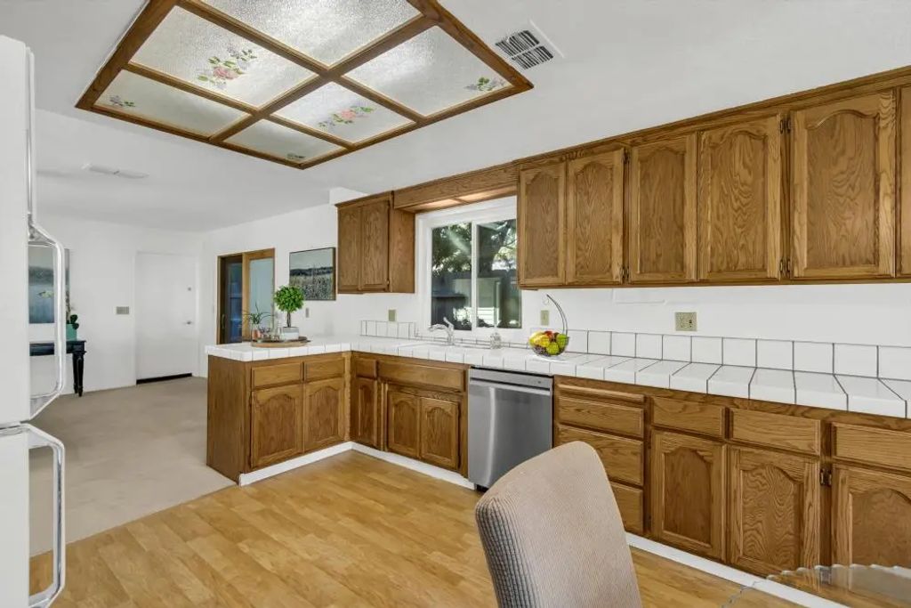 7229 Gail Way, Fair Oaks