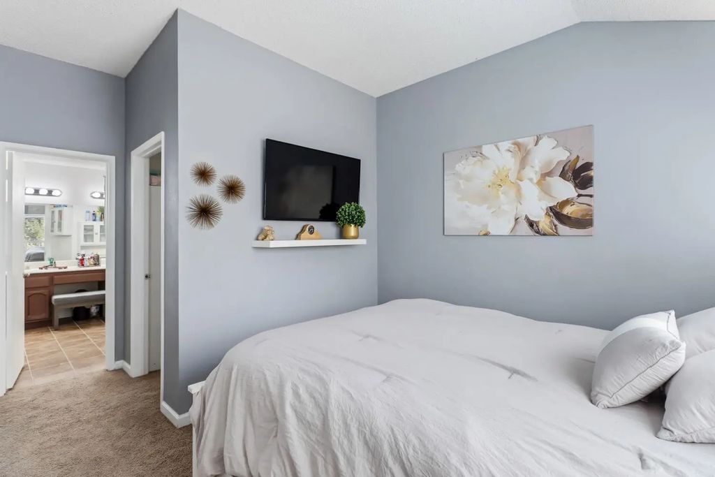4208 N Country Drive, Antelope