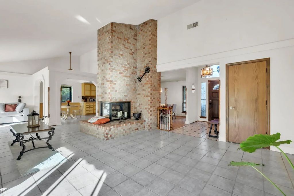 101 Monticito Court, Roseville