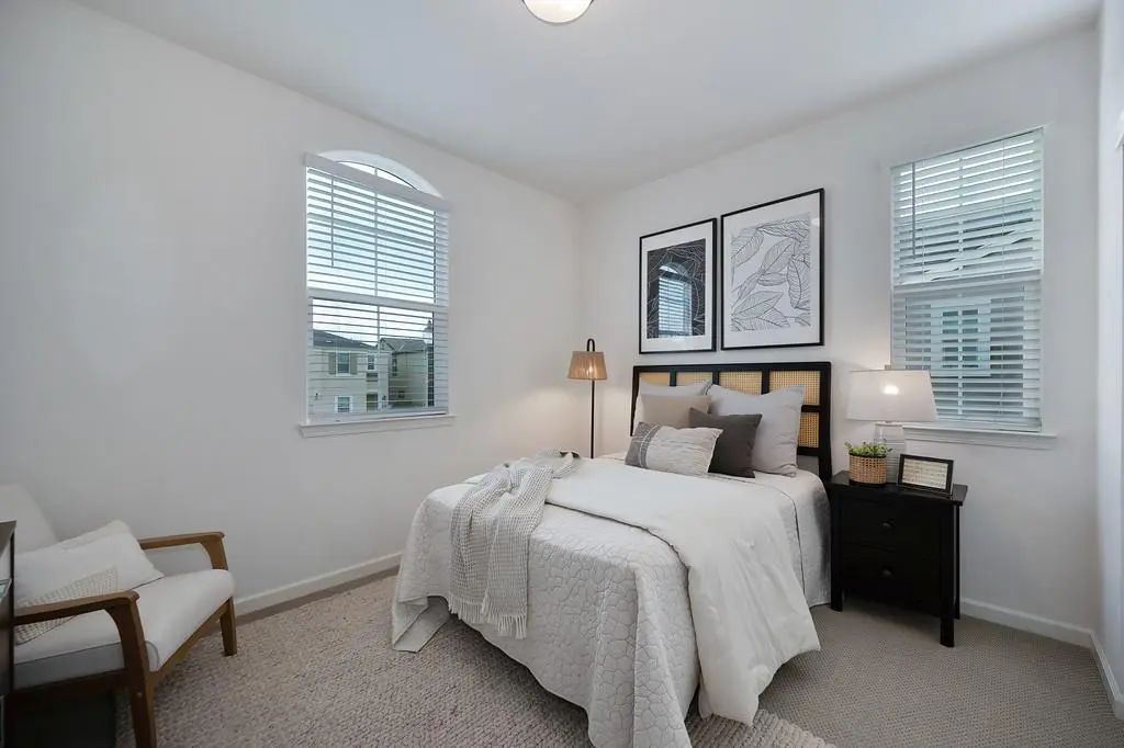 1588 Parkside Way, Roseville
