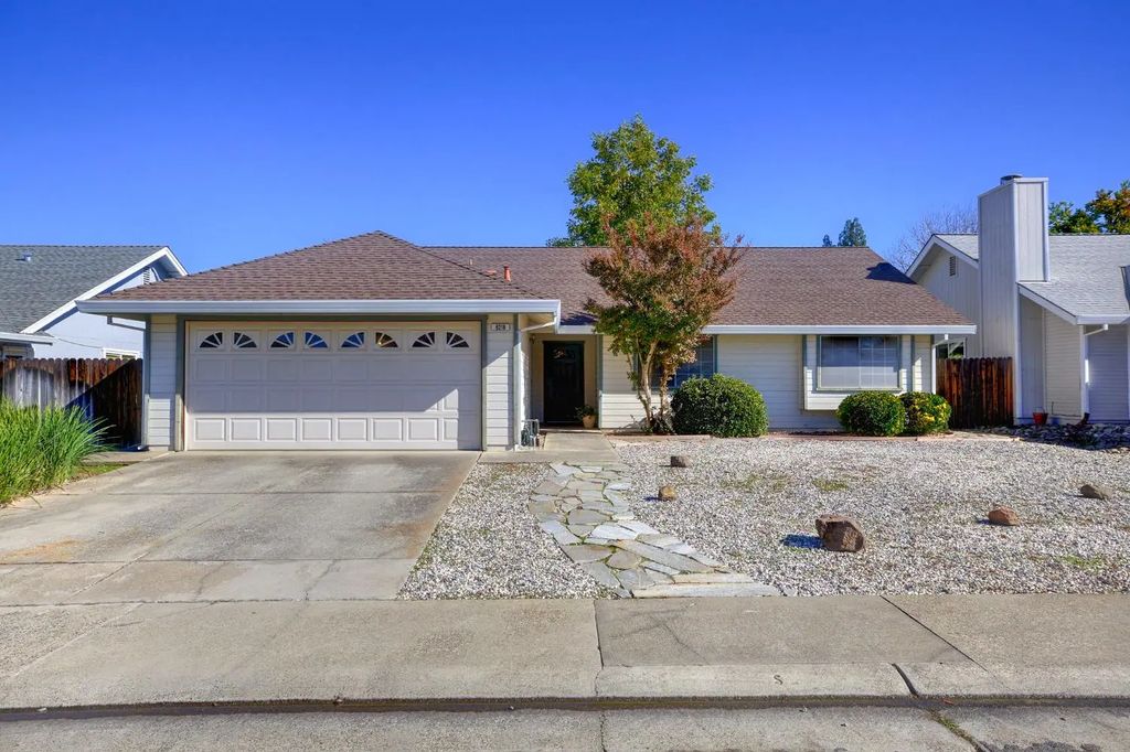 8218 Peregrine Way, Citrus Heights