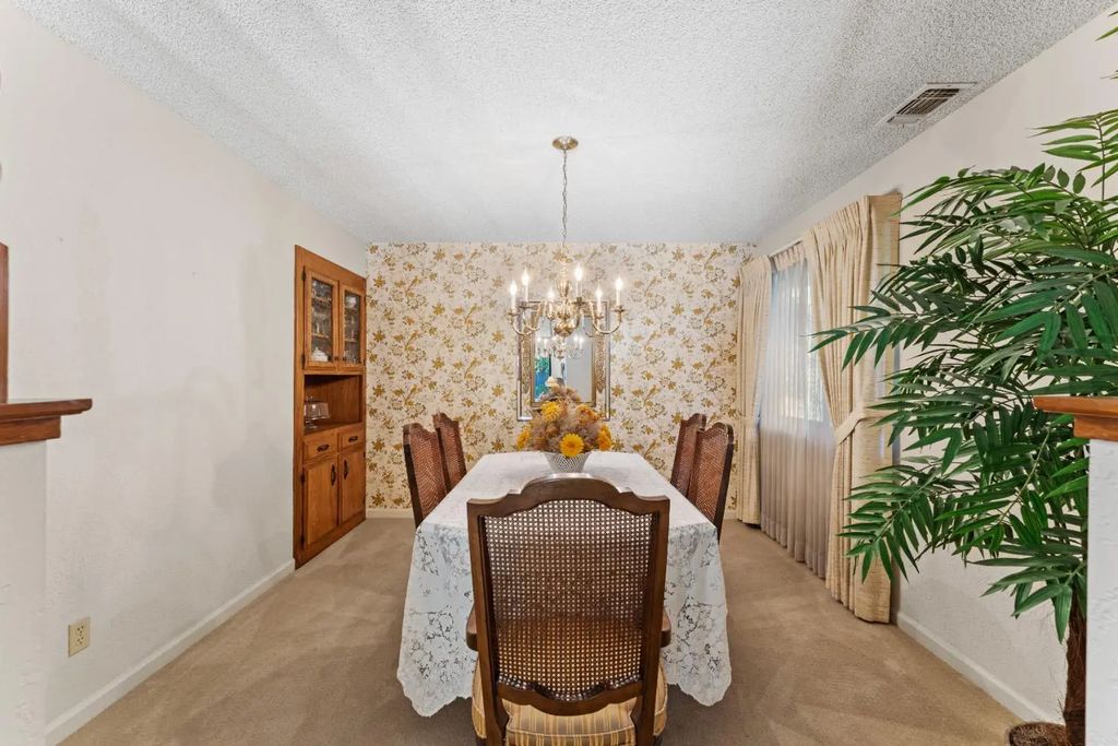 1506 Mallard Lane, Roseville