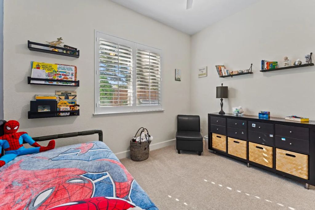 1176 Fleming Drive, Roseville