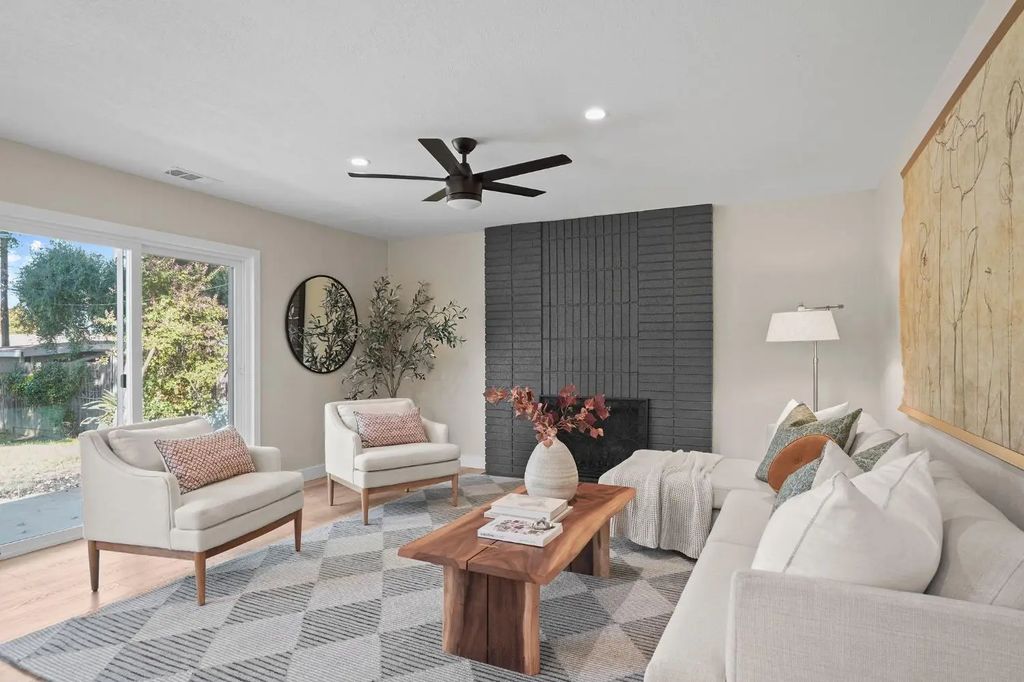 8937 Custer Avenue, Orangevale