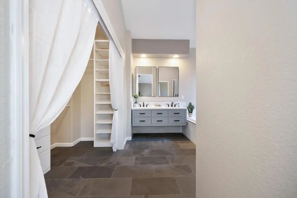 3237 Corniche Lane, Roseville