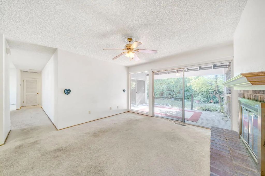 1618 Oakview Drive, Roseville