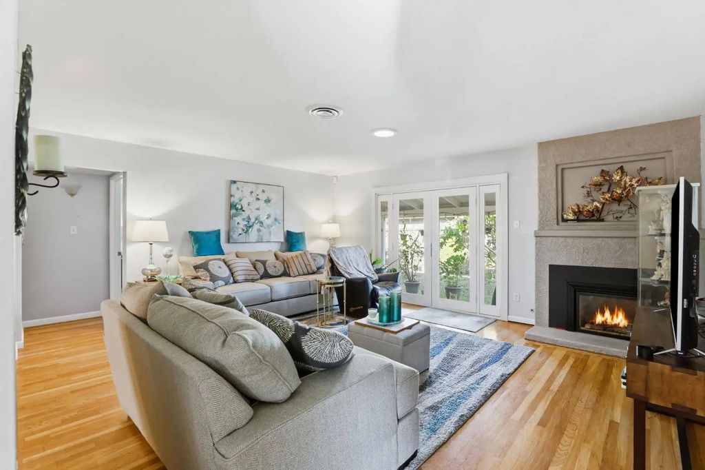 7545 Almondwood Avenue, Citrus Heights