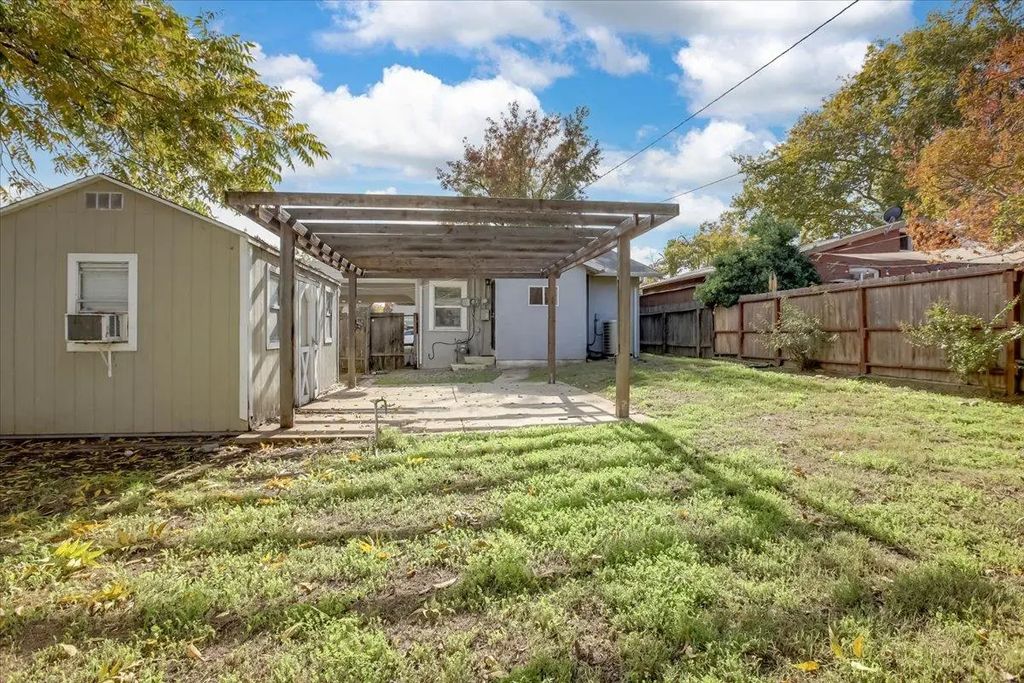 520 Pleasant Street, Roseville