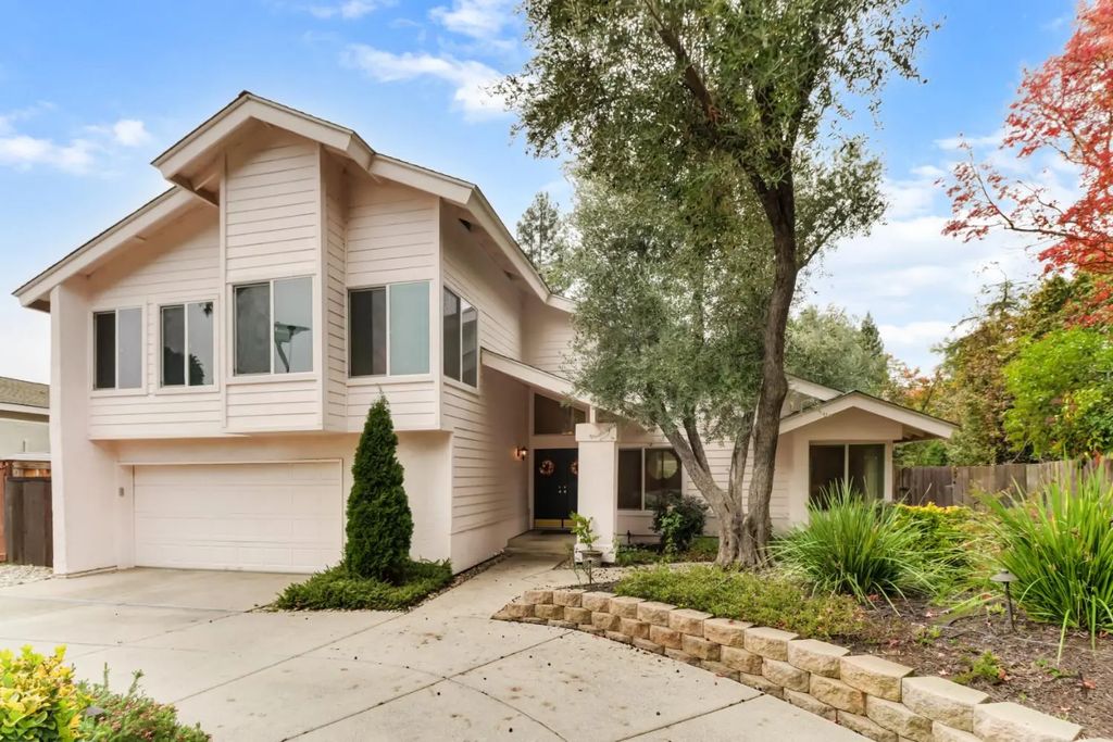 1761 Park Place Drive, Carmichael