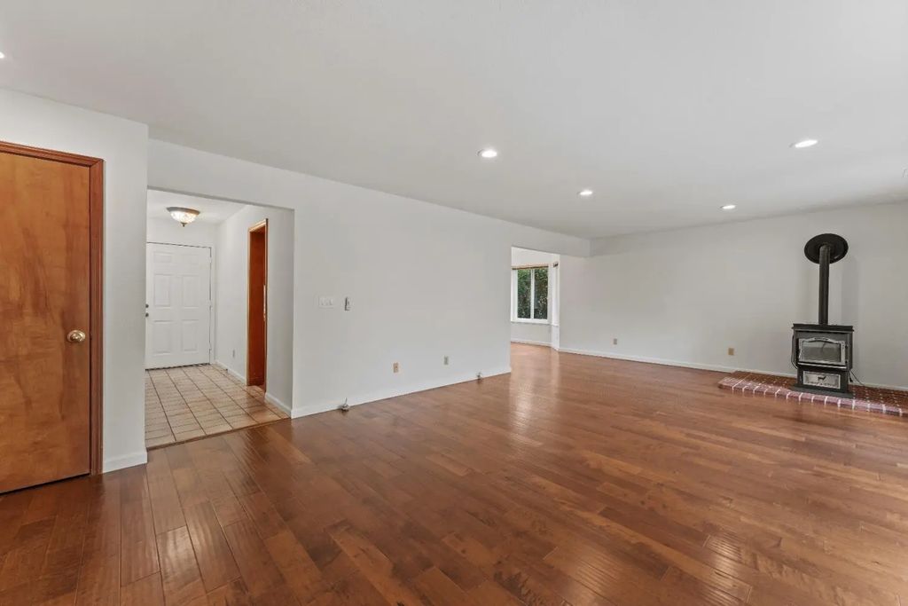 4010 River Woods Drive, Auburn