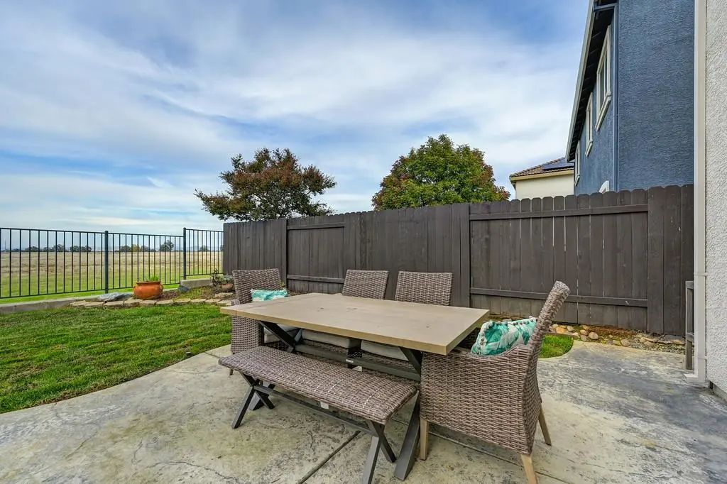 2768 Le Bourget Lane, Lincoln