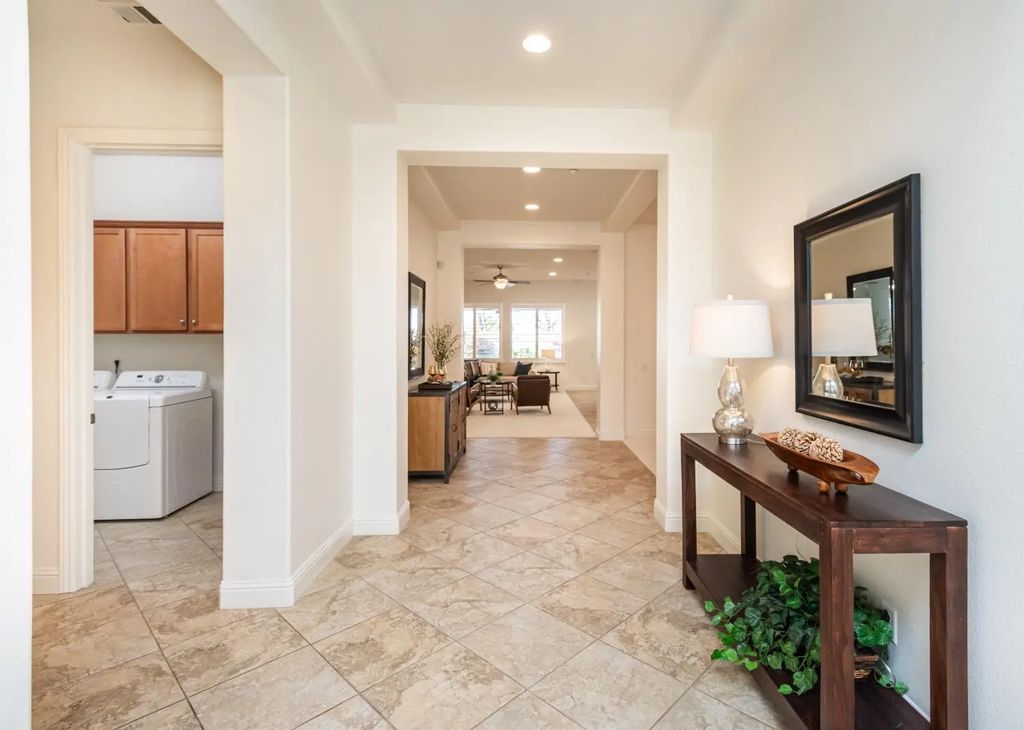 2112 Arlington Drive, Roseville