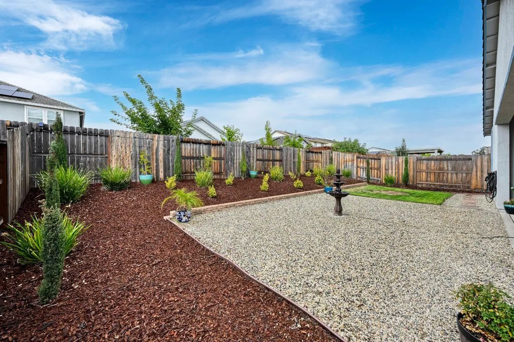 2964 Mackinac Drive, Lincoln
