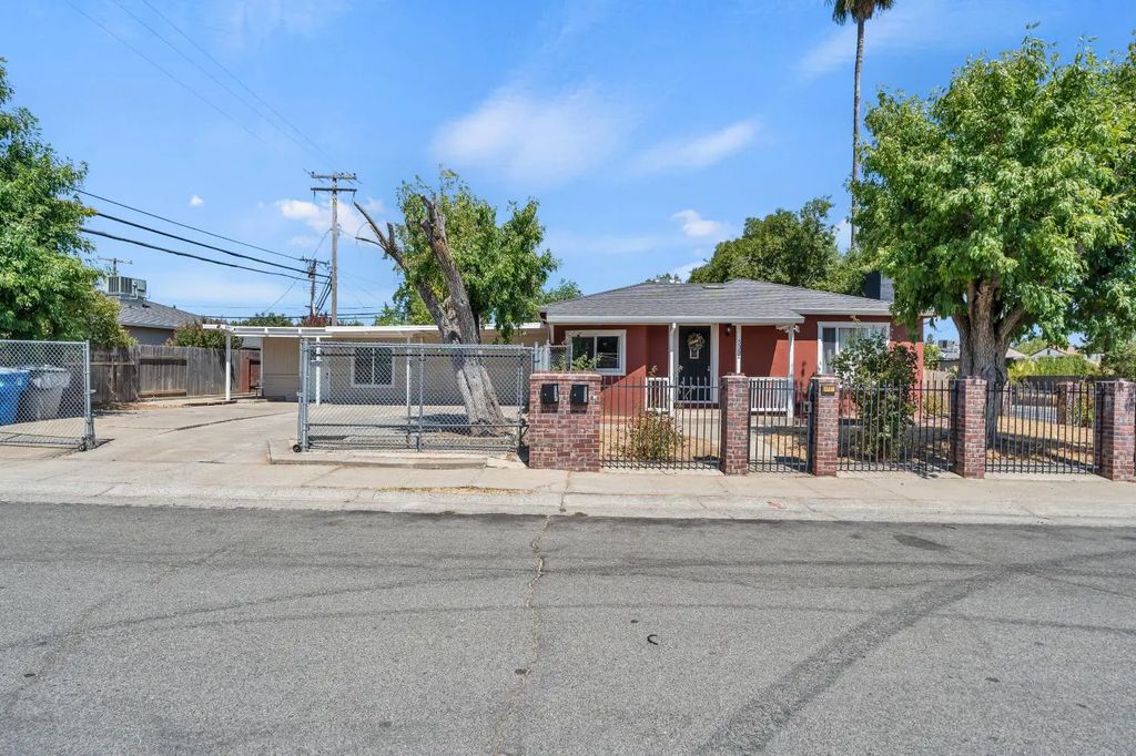 5351 Whittier Drive, Sacramento