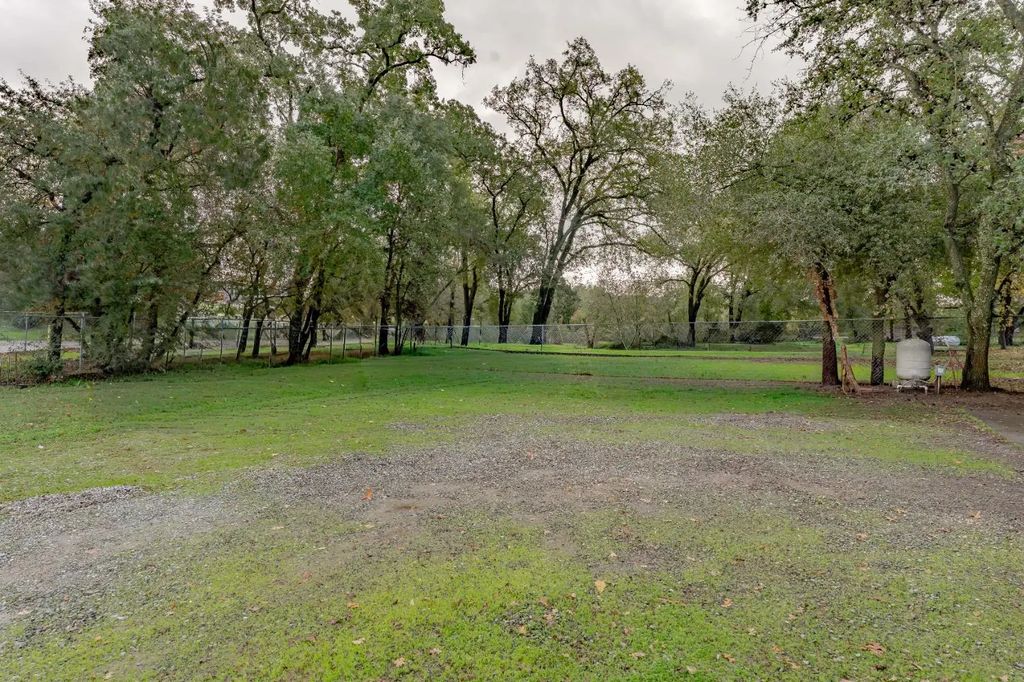7040 Horseshoe Bar Road, Loomis