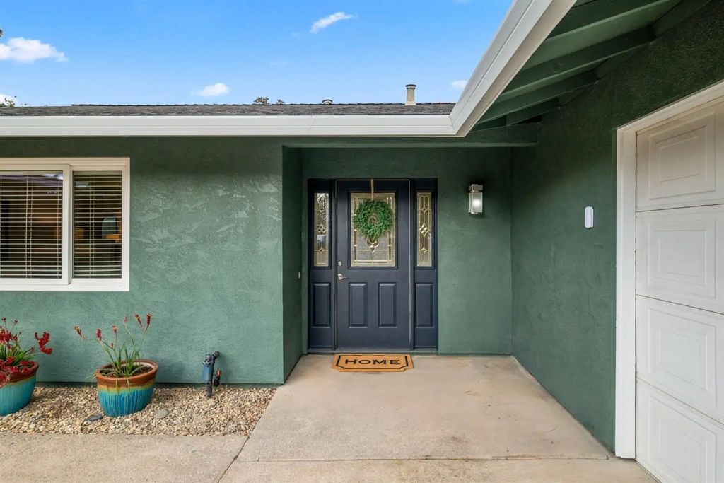 8317 Applewood Court, Orangevale