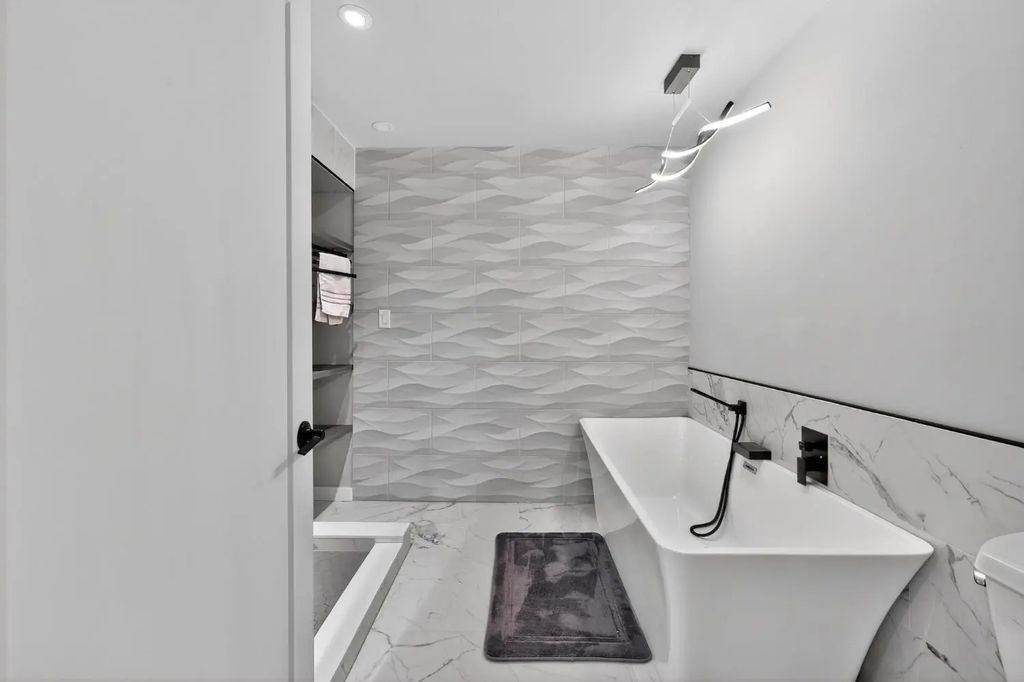 1502 Blue Lane, Roseville