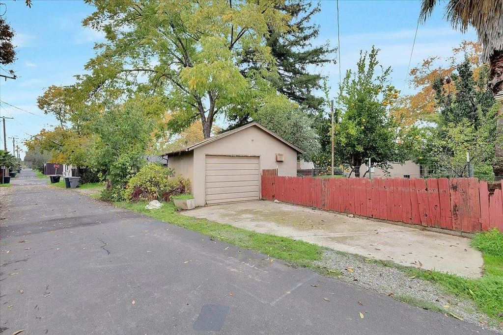 421 Elefa Street, Roseville